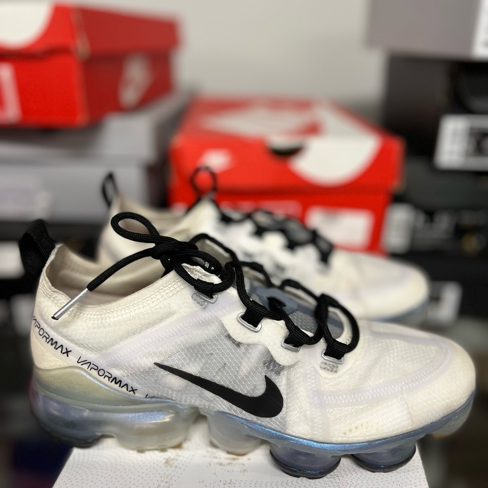 Nike Air Vapormax Womens sz-6